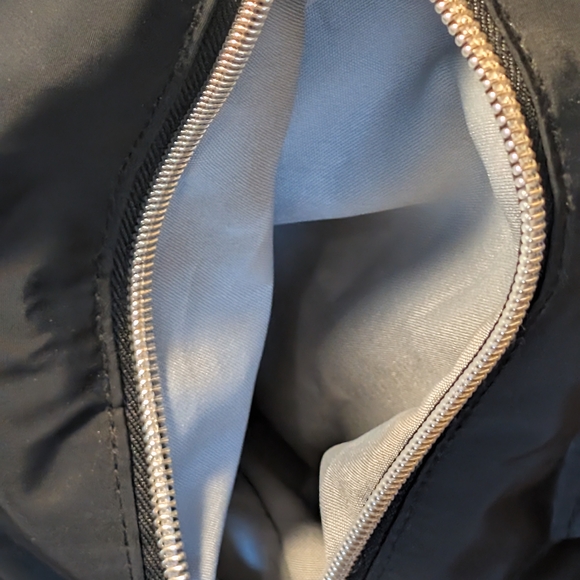 Skip Hop Suite Backpack - Luxe Black & Gold Quilted - Commuter & Multi-Use Bag - Picture 13 of 16